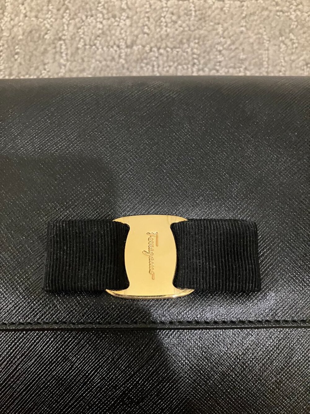 Ferragamo Miss Vara Bow Chain Crossbody Bag NWOT - Picture 2 of 6
